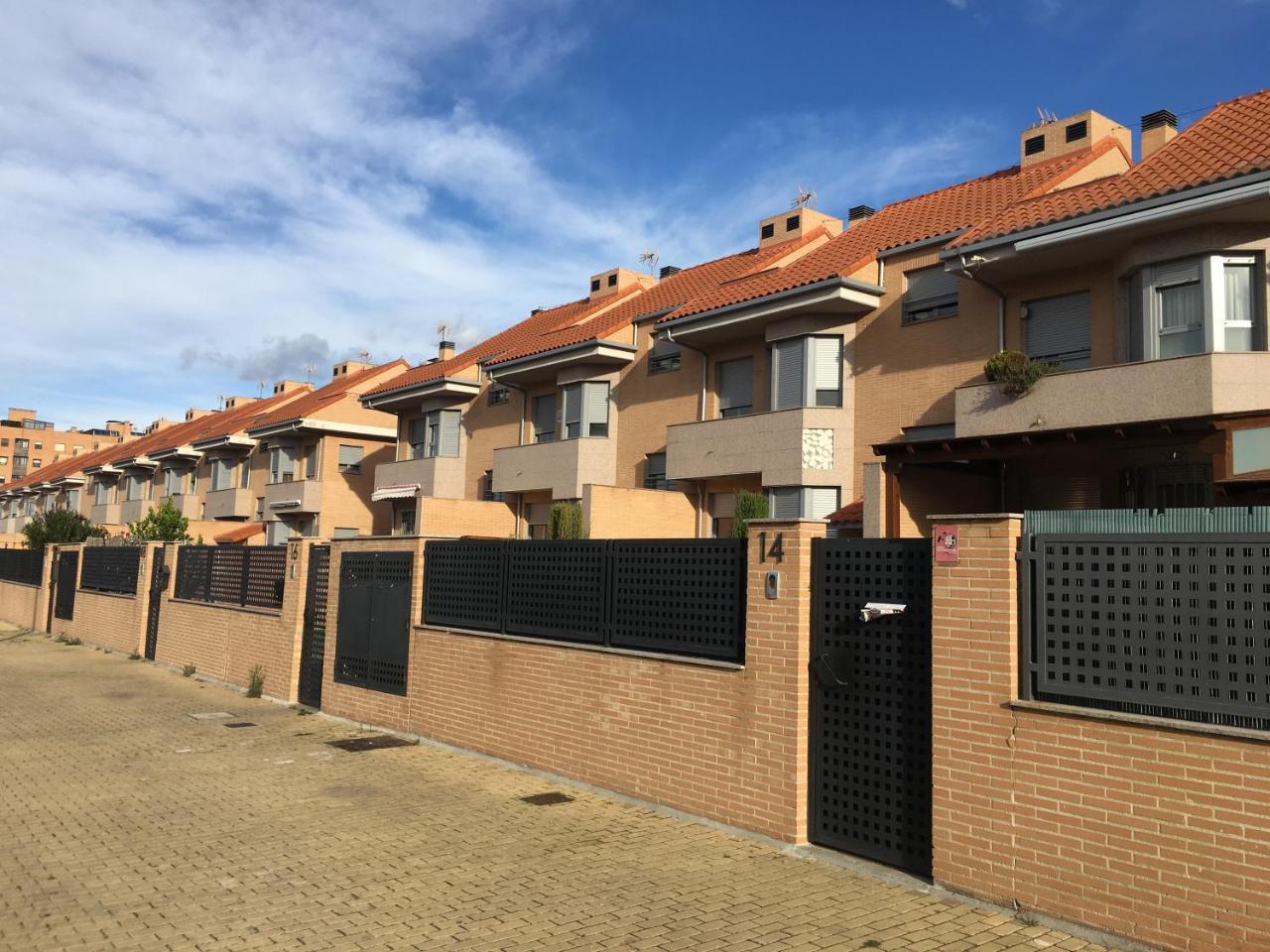 Casa Nordia Hotell Getafe Eksteriør bilde